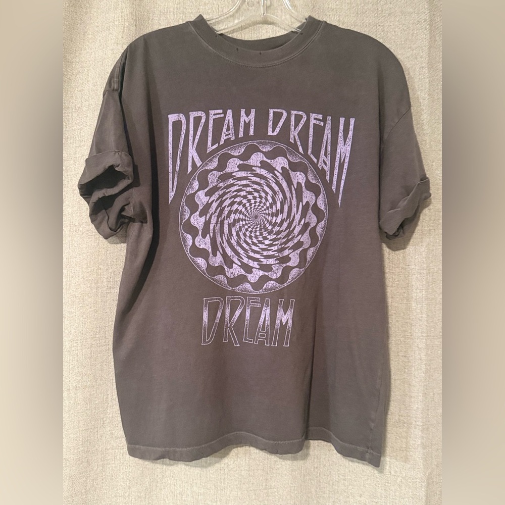 Girl Dangerous Dream Graphic T Shirt | XS